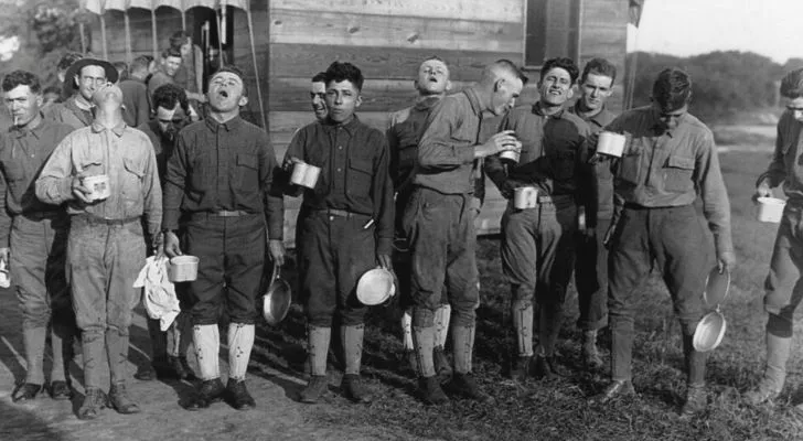 8 шокиращи факта за испанския грип 8 войници от Първата световна война по време на испанската инфлуенца