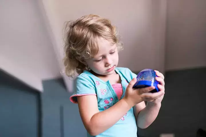 Занаяти с динозаври със снежен глобус за деца за деца