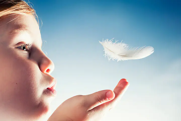 Feather Breath едноминутна игра за деца Feather Breath едноминутна игра за деца