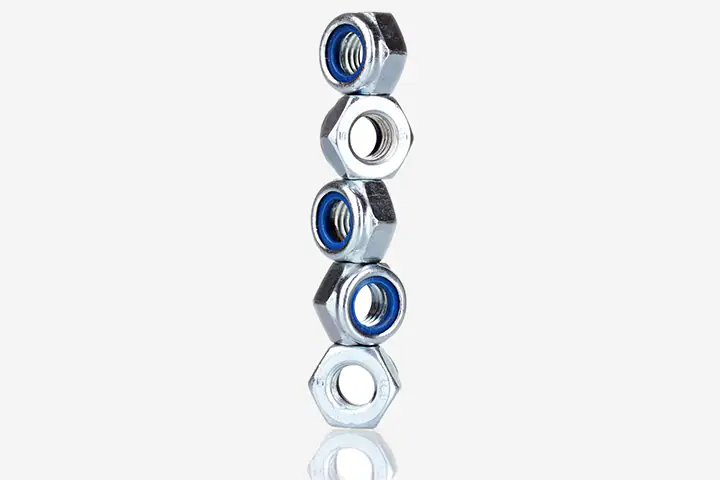 Nutstacker едноминутна игра за деца Nutstacker едноминутна игра за деца