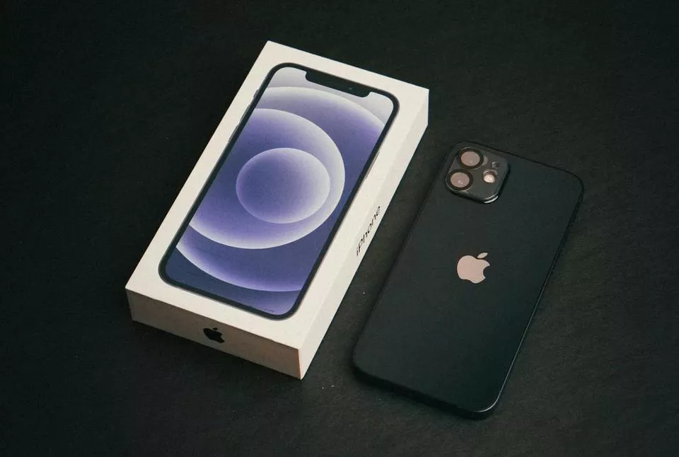 Ирландия конфискува хиляди фалшиви iPhone 2 Ирландия конфискува хиляди фалшиви iPhone