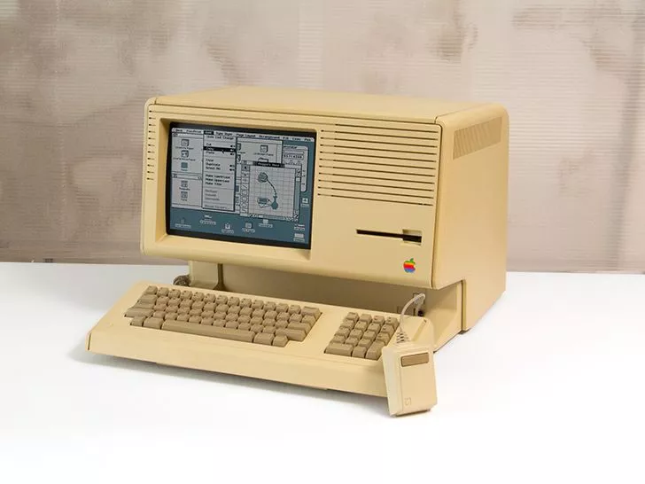 100 изненадващи технологични факта, които не знаете 157 Apple Lisa беше първият търговски компютър с графичен потребителски интерфейс (GUI) и мишка.