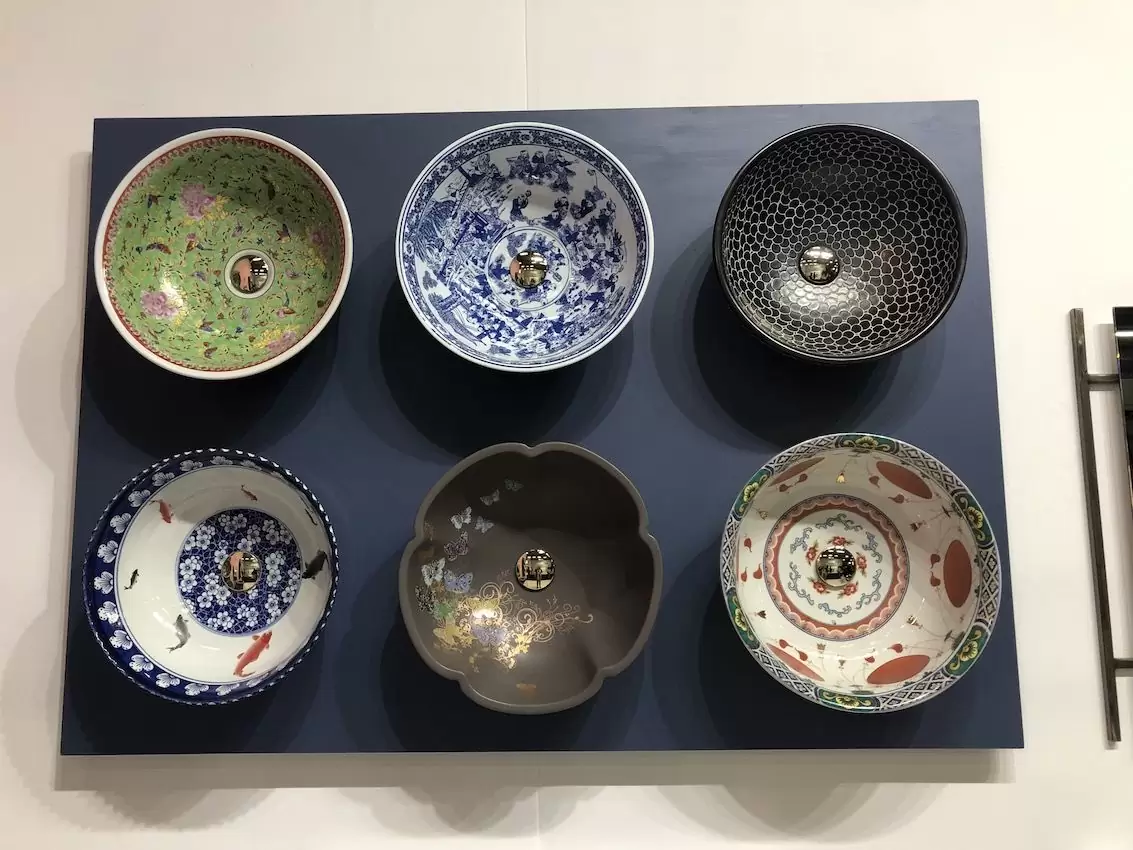 Невероятни дизайни на мивки за баня, които ще ви харесат 25 Кръгла мивка Dutchmaster Midnight Floral Carillon®